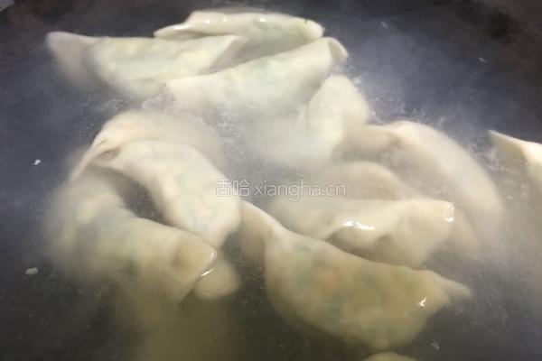 韭菜肉馅鸡蛋饺子的做法图解8