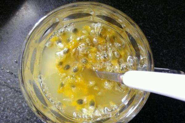 蜂蜜青柠百香果茶的做法图解6