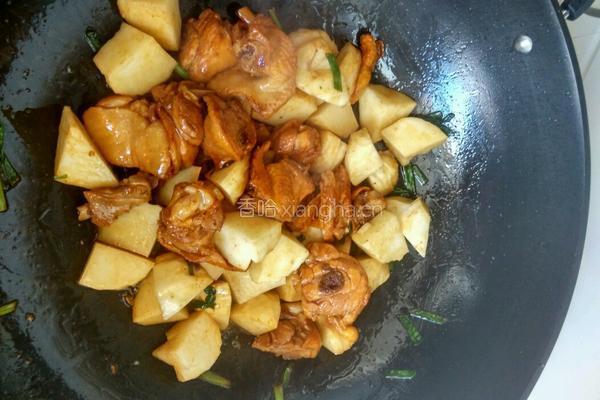 鸡腿烧土豆的做法图解4