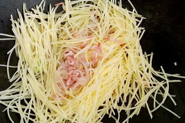 培根土豆丝的做法图解8