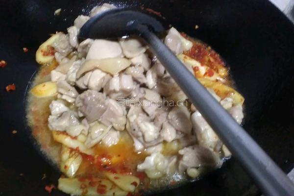 酸姜泡椒鸡的做法图解12