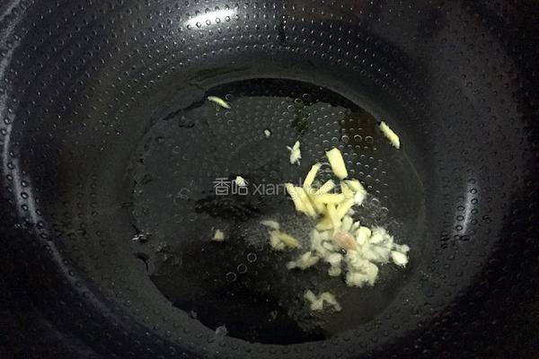 猪心炒咸菜的做法图解4
