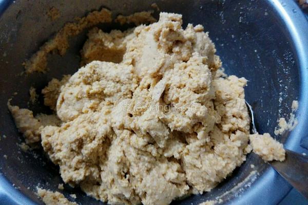 玉米面薄饼的做法图解2