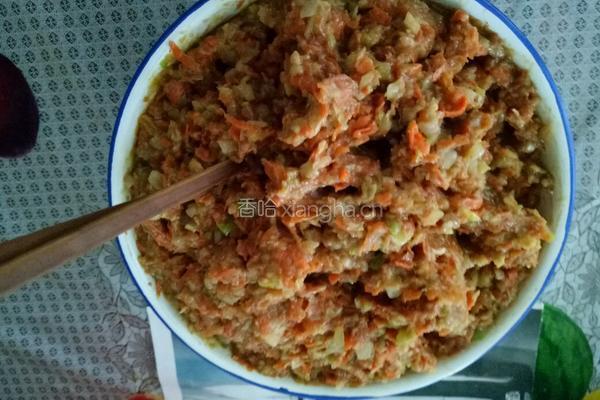 萝卜白菜羊肉饺子的做法图解1