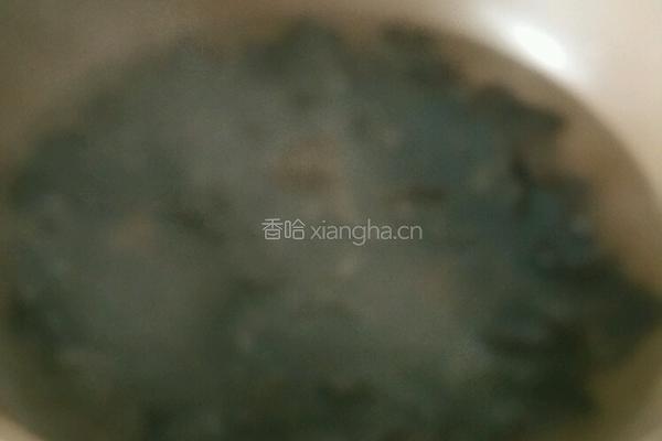 木耳炒白菜的做法图解1
