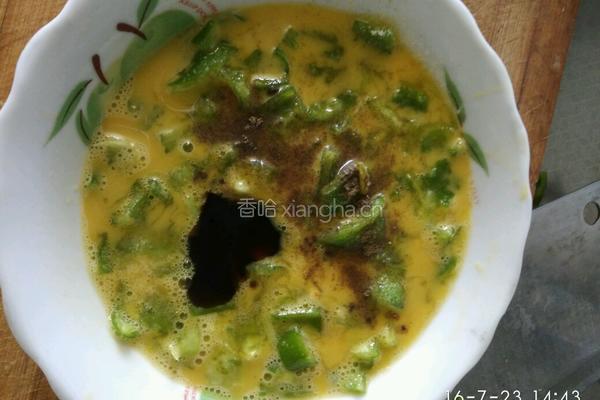 青椒鸡蛋饼的做法图解2