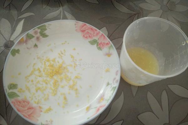 柠檬巧克力酱蛋糕卷的做法图解2