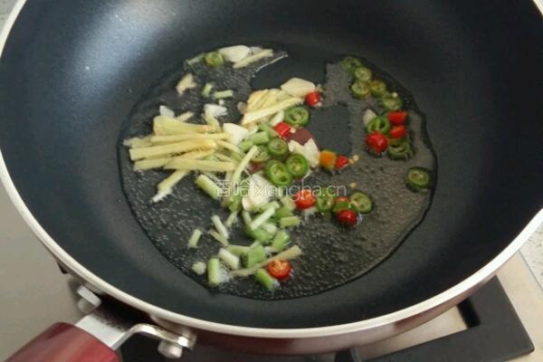 湘味鲈鱼的做法图解4