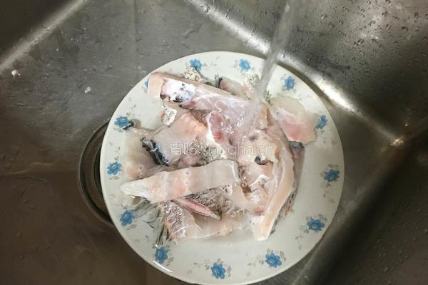 家常酸菜鱼的做法图解9