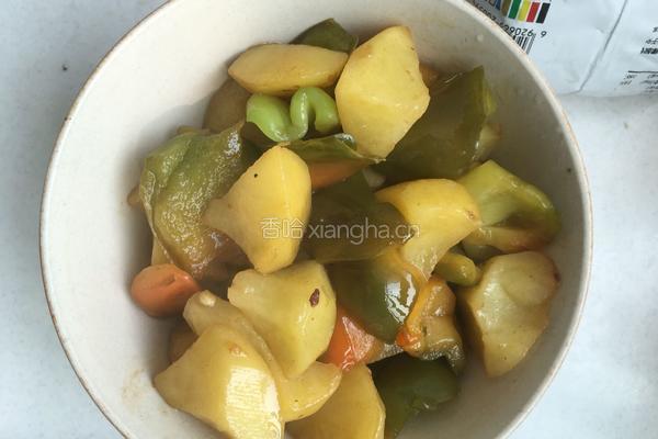土豆青椒的做法图解2