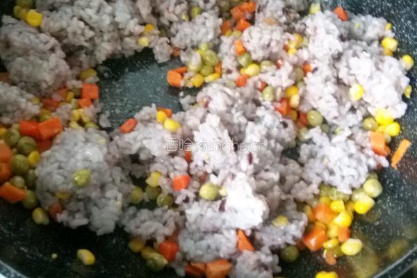 菜饭拼酱油的做法图解2