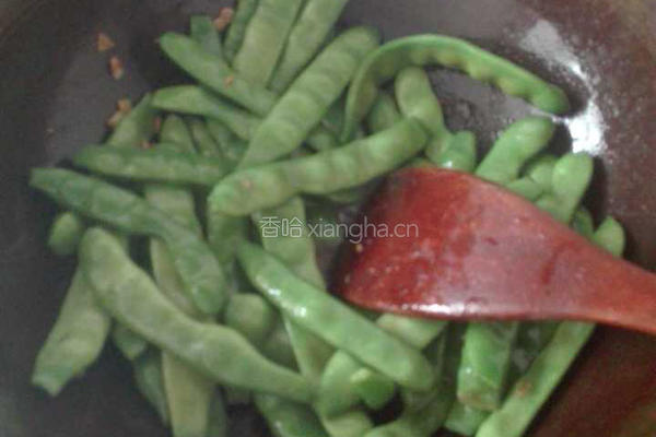 大骨头炖油豆角的做法图解5