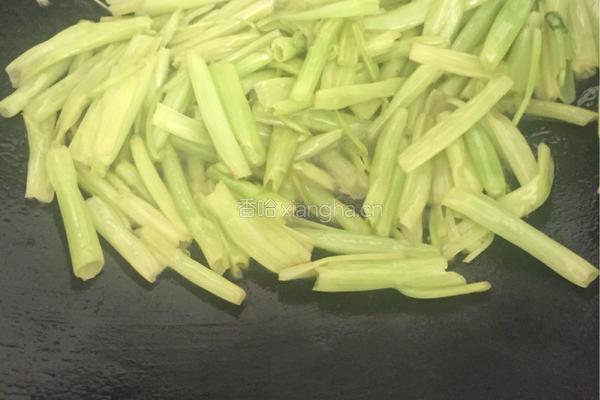 番茄空心菜梗酸的做法图解6