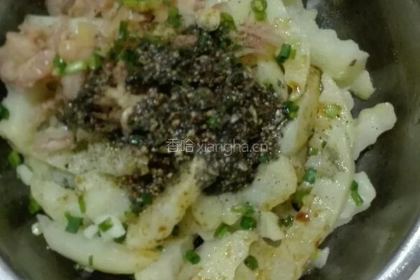 花生芝麻酱拌土豆条的做法图解4