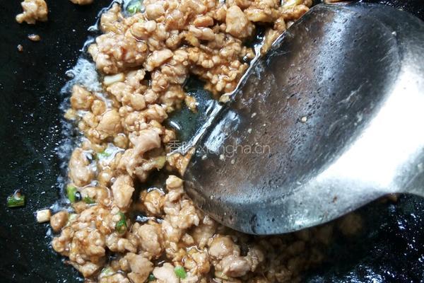 菠菜蛋饺粉丝汤的做法图解3