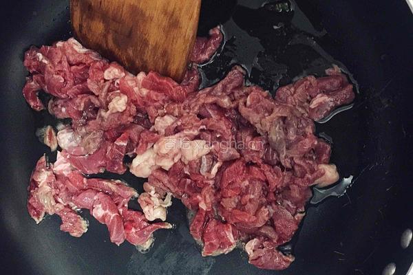 孜然炒肉的做法图解3