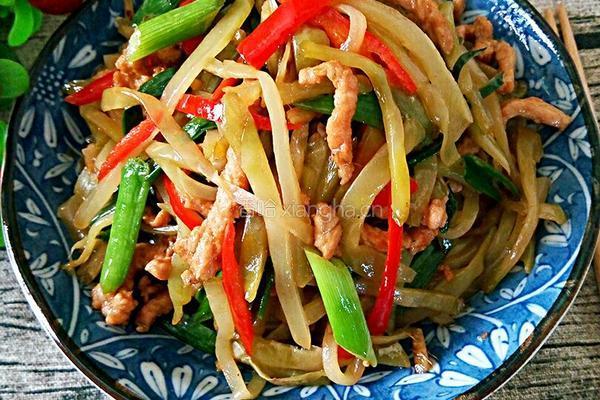 榨菜炒肉丝的做法图解6