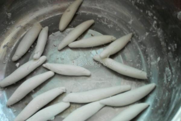 玉米排骨粳米饺的做法图解3