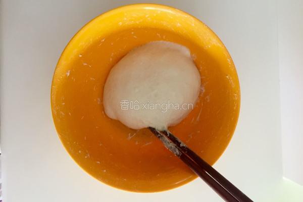 水花面疙瘩汤的做法图解1