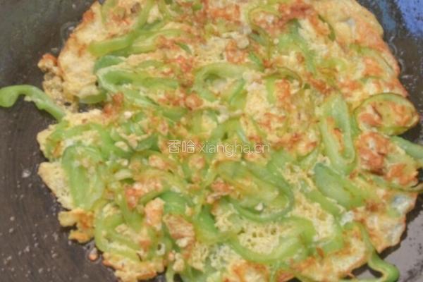 青椒煎鸡蛋的做法图解6