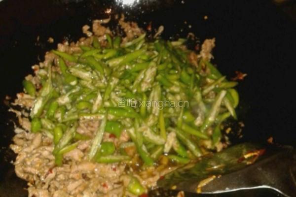 青椒炒肉丝的做法图解11