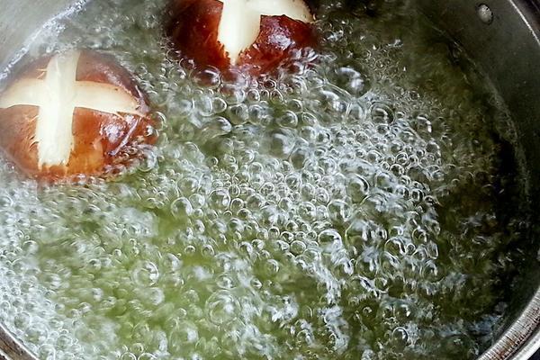 腊肠煲仔饭的做法图解9