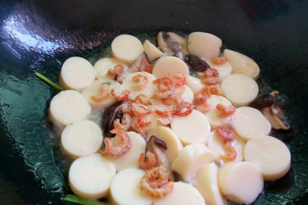 玉子豆腐炖香菇虾米的做法图解7