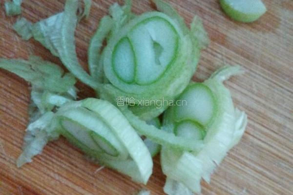 土豆片炒肉的做法图解2