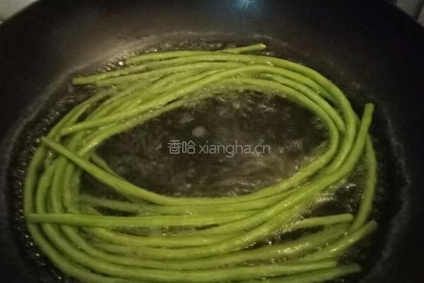 炒酸豆角的做法图解2
