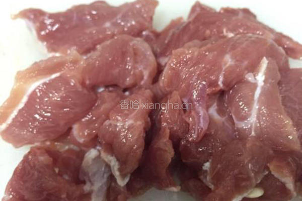 鲜虾猪肉丝瓜面的做法图解2