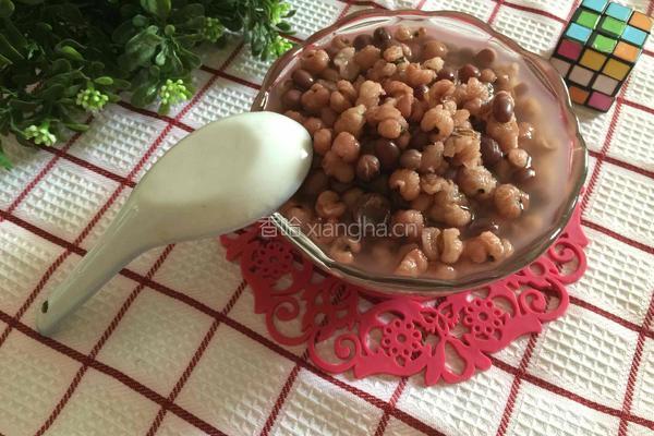薏米红豆粥的做法图解7