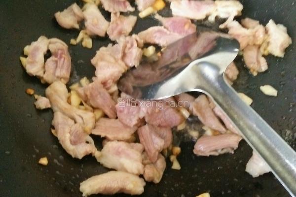 猪肉炒咸罗卜条的做法图解6