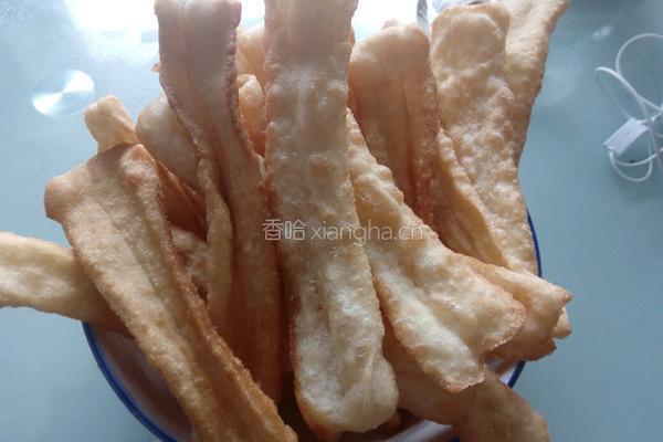 自炸油条的做法图解3