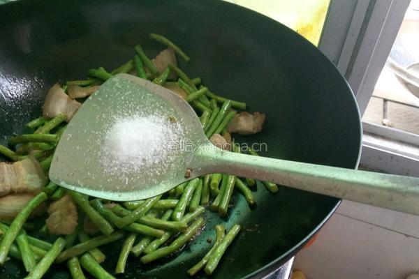 豆角炒五花肉的做法图解8