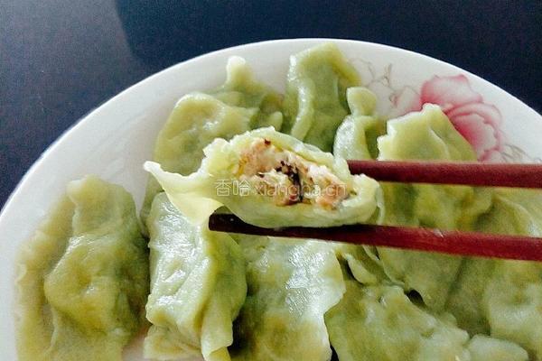 猪肉芹菜香菇木耳水饺的做法图解8