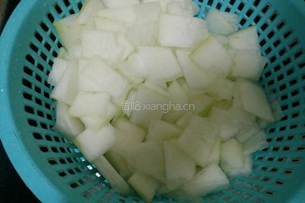 冬瓜炖排骨的做法图解1