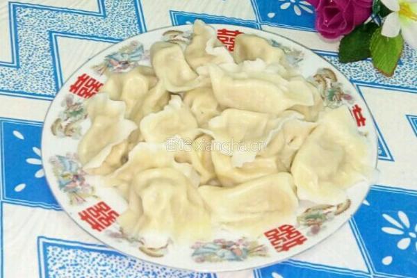 猪肉虾仁白菜馅饺子的做法图解10