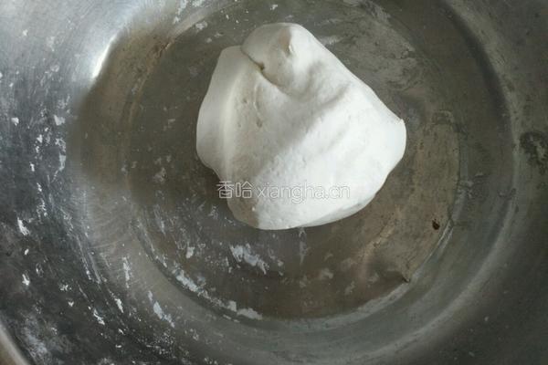 豆沙糯米粉芝麻饼的做法图解1