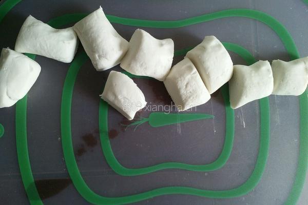 豆沙糯米粉芝麻饼的做法图解3