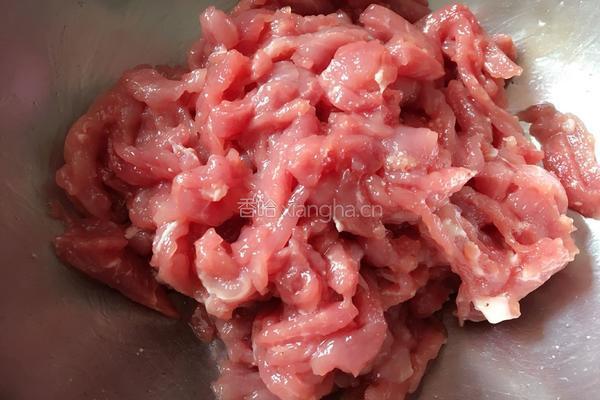 鱼香肉丝的做法图解1