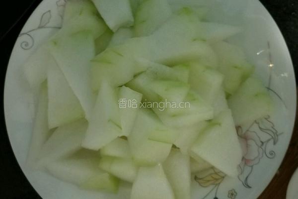 香菇炒蛋和冬瓜炒虾皮的做法图解3