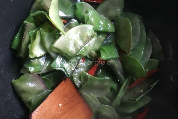 炝炒菜扁豆的做法图解5