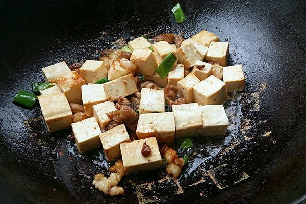 豆腐炖番茄的做法图解5