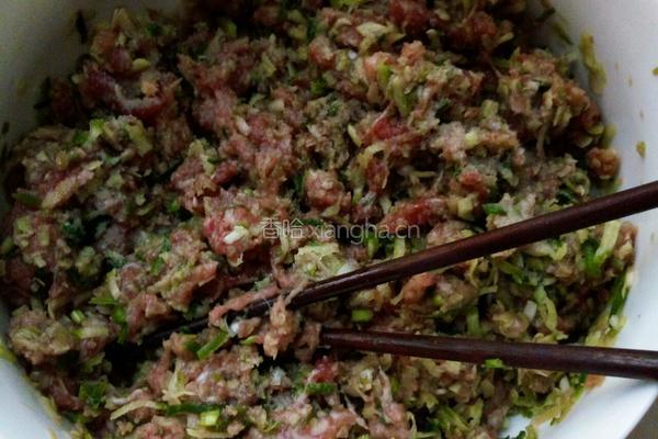 萝卜牛肉蒸饺的做法图解5