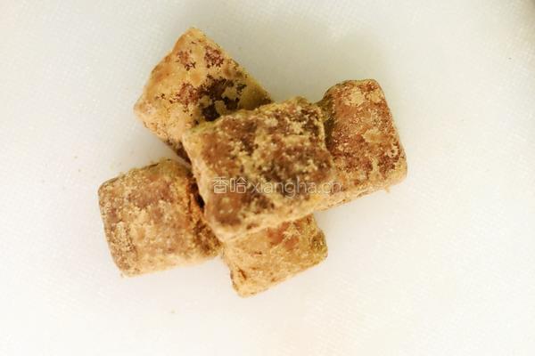 生姜红枣枸杞红糖水的做法图解4