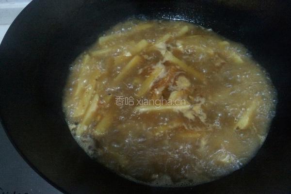 腐竹土豆煲的做法图解4