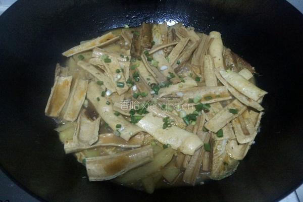 腐竹土豆煲的做法图解7