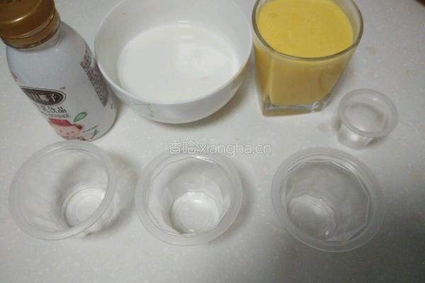 七彩果汁果冻的做法图解1