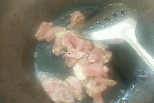 西兰花炒肉的做法图解4