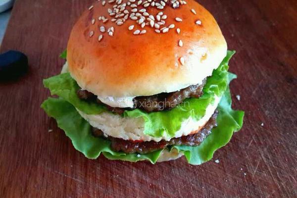 三层牛肉汉堡的做法图解11